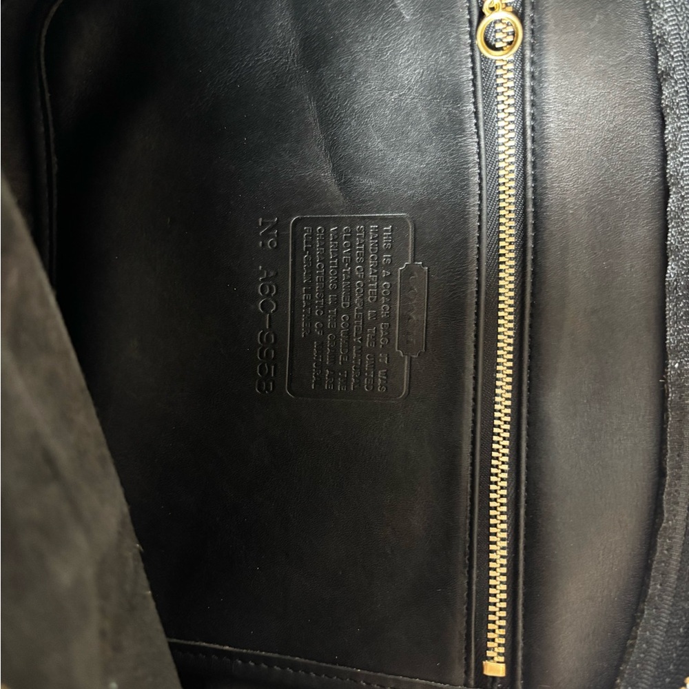 Vintage Coach Pelham Black Leather Bag - Picture 5 of 11